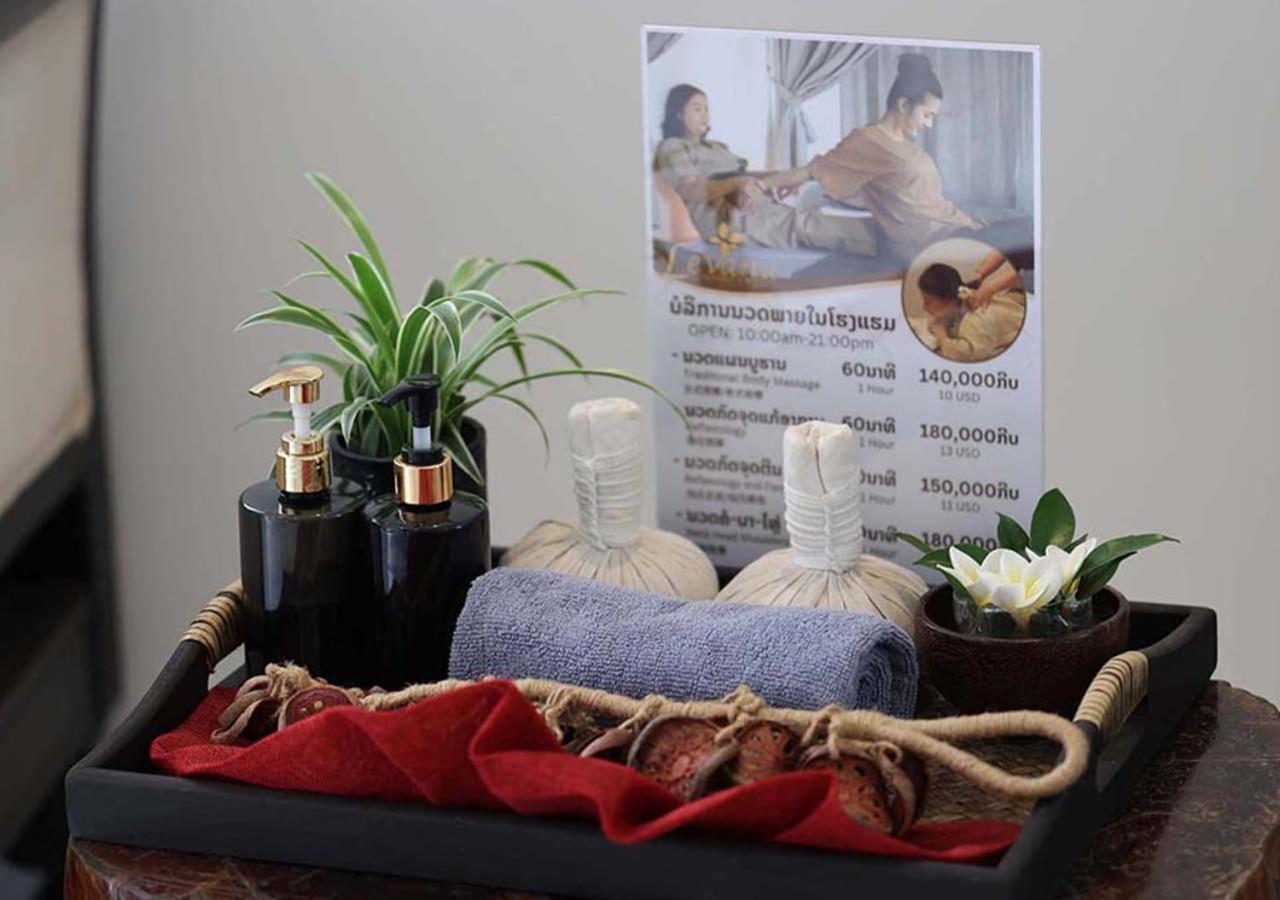 Le Thatluang D'Or Boutique Hotel Vientiane Esterno foto