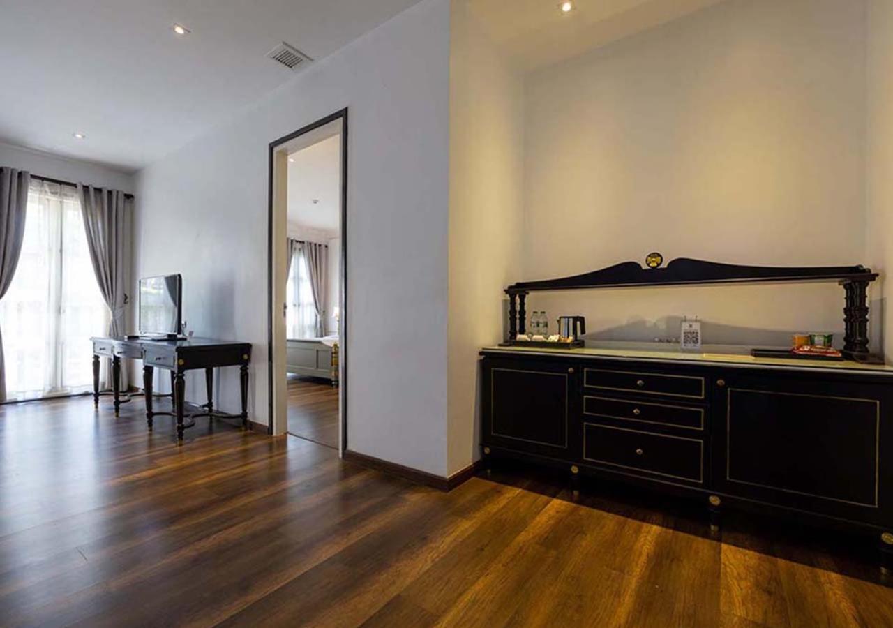 Le Thatluang D'Or Boutique Hotel Vientiane Esterno foto